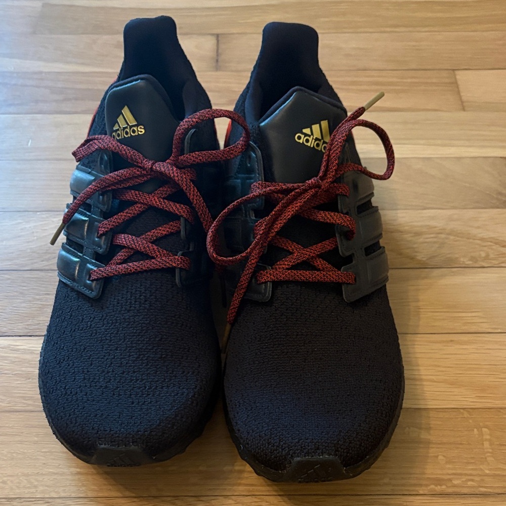Adidas Ultraboost Sneaker - Picture 2 of 3